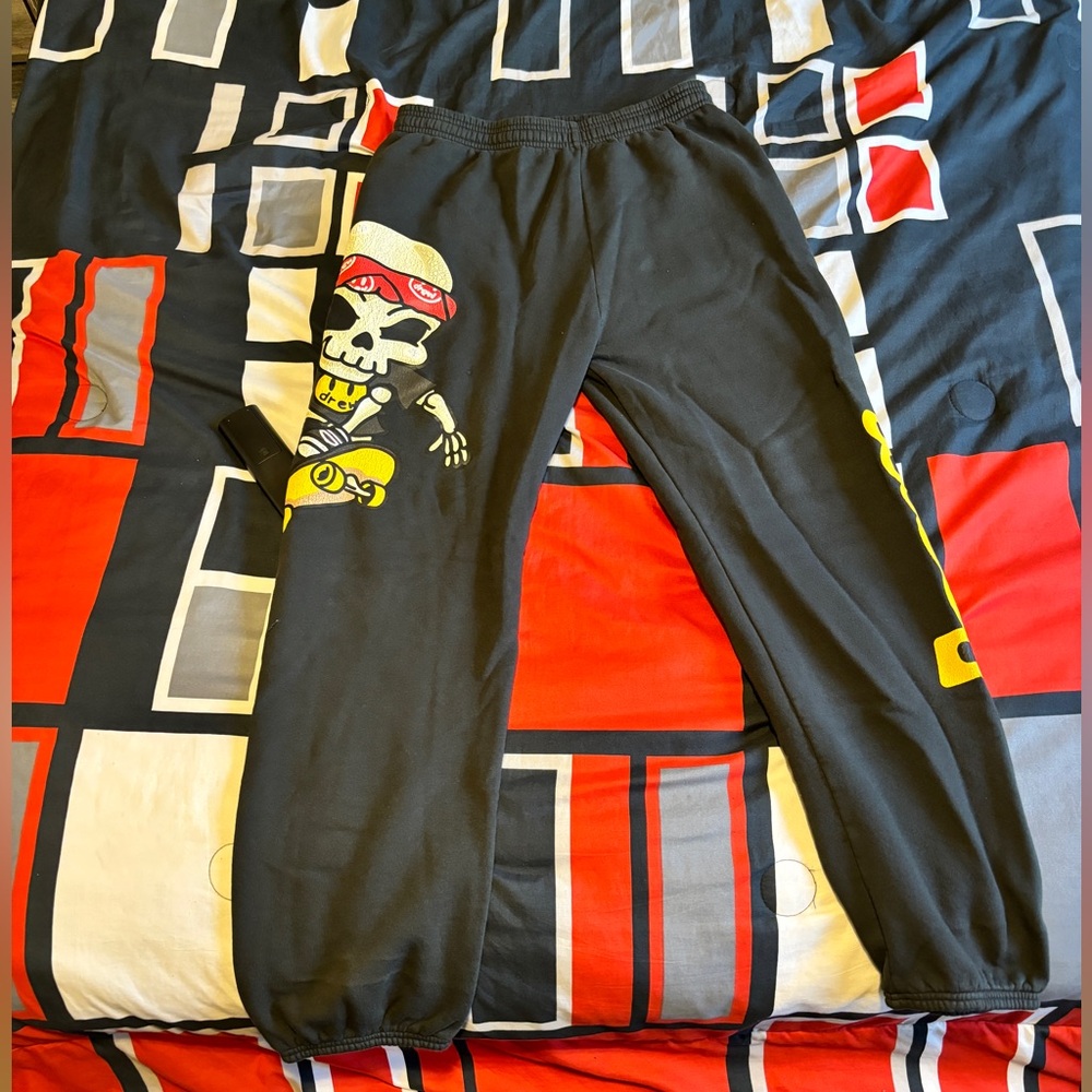 drewhouse Hearty track pants size M LIKE NEW!